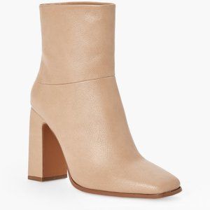 #NWT- SIZE 10 BEIGE  SQUARE TOE BLOCK HEEL WITH ZIPPER CLOSURE